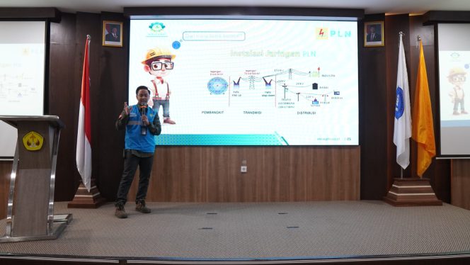 
					Manfaatkan Momen Idulfitri, PLN UP3 Pekalongan Sosialisasikan Bahaya Beraktivitas Dekat Jaringan Listrik