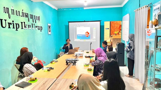
					Tak Hanya Hadirkan Listrik untuk Rakyat, PLN Dorong UMKM Tanggap Bencana melalui Rumah BUMN Gunungkidul