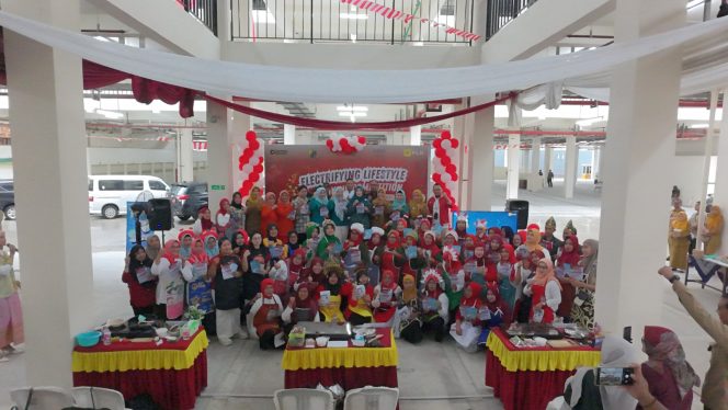 
					Lomba Masak Dengan Kompor Induksi di Pasar Banjarsari, Kolaborasi PLN, Pemkot Pekalongan & Hotel Dafam Perkenalkan Electrifying Lifestyle, Semarakkan Kemerdekaan Jelang Momen HPN